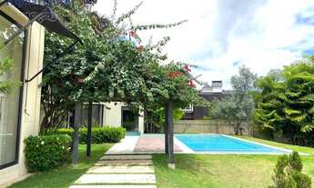 Imagem 7: Casa Alphaville 1- "Vende-se um belo jardim"!