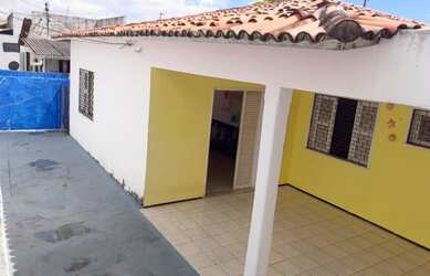 Imagem 2: Casa para Venda em Fortaleza, Cidade dos Funcionários, 4 dormitórios, 2 suítes, 4 banheiro