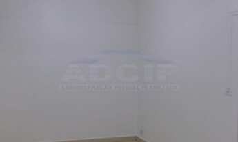 Imagem 5: Apartamento térreo contempla cozinha, banheiro e um dormitório bem espaçoso (não tem vaga