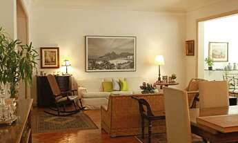 Imagem 3: Apartamento para venda tem 240 metros quadrados com 4 quartos em Copacabana - Rio de Janei