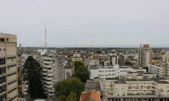 Imagem 7: Apartamento para venda possui 250 metros quadrados com 3 quartos em Centro - Pelotas - RS