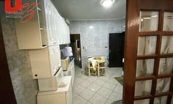 Imagem 7: A casa tem 3 quartos, sendo uma suíte com hidromassagem, 1 banheiro social grande, sala am