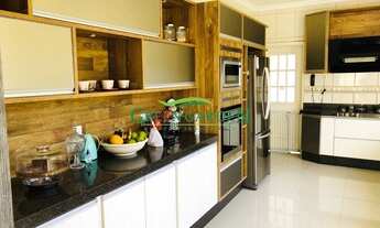 Imagem 3: 5 DORMITÓRIOS,2 SUITES,LAREIRA,PISCINA,JARDIM,ÁREA GOURMET COM CHURRASQUEIRA E FORNO DE PI