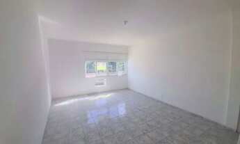 Imagem 2: Kitnet com 1 dormitório para alugar, 45 m² por R$ 765,00/mês - Cascadura - Rio de Janeiro