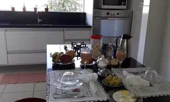 Imagem 4: Apartamento para aluguel possui 350 metros quadrados com 2 quartos