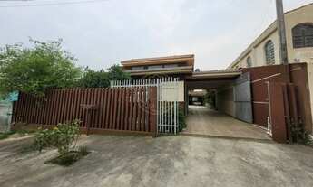 Imagem 2: Sobrado à venda no bairro Quississana - São José dos Pinhais/PR