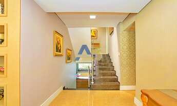 Imagem 5: Casa mobiliada e decorada em condomínio, com 02 suítes e 02 quartos e em localização privi