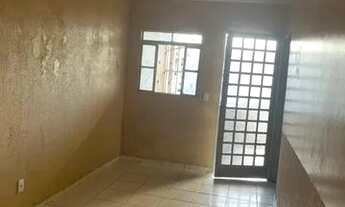 Imagem 3: Alugo casa com 2 quartos na QNN 17 conjunto G próximo ao metrô ótima localização