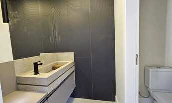 Imagem 7: Casa de condomínio sobrado para venda tem 360 metros quadrados com 5 quartos