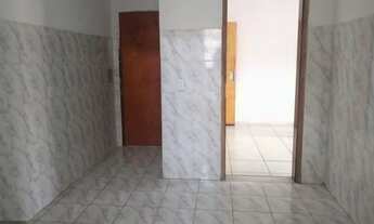 Imagem 4: Apartamento para aluguel possui 50 M², 2 quartos em Montese - Fortaleza - CE