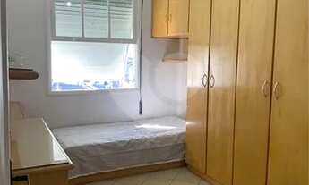 Imagem 7: Apartamento no coração do Gonzaga com 3 dormitórios, varanda e muito espaço