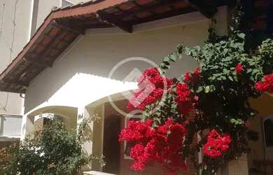 Imagem 2: Casa térrea a venda, comercial e residencial, espaços amplos e oito vagas de garagem, Jard