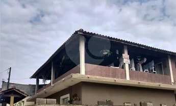 Imagem 2: Sobrado na Serra da Cantareira