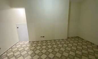 Imagem 2: Aluga-se Casa Taboão em Guarulhos, 5 cômodos, 500 metros de distância da Praça Oito de Dez