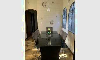 Imagem 4: 2 CASAS COM LOJAS COMERCIAIS - VILA RAMI / JUNDIAÍ