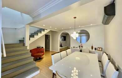 Imagem 2: Casa de alto padrão muito bem localizada no Bairro N. S. de Lourdes em Santa Maria