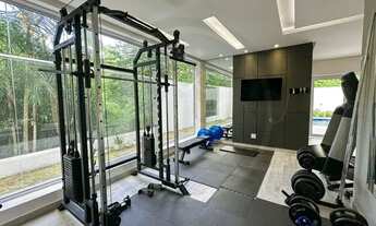 Imagem 13: Belíssima Casa na Ponta Negra/Energia solar/Cinema/Academia/Sauna/Adega/Novinha e Mobiliad