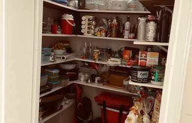 Imagem 7: Excelente Casa - Sobrado - Jardim das Colinas - 4 Dormitórios - 266m² - Zona Oeste - SJC