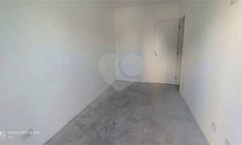 Imagem 4: Sobrado para venda possui 140 metros quadrados com 3 quartos em Vila Isolina Mazzei - São