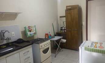 Imagem 2: Kitnet Mobiliado Próximo aos Hospitais Santa Rita e das Clínicas, Água e Luz Incluso