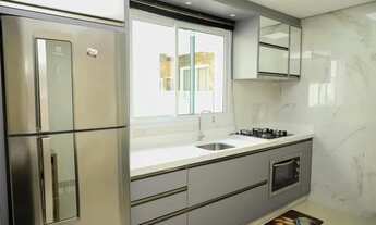 Imagem 2: Apartamento para venda na Praia de Palmas, possui 67 metros quadrados com 2 quartos