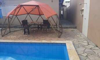 Imagem 3: CASA TÉRREA, PROX DA AV DAS TORRES, NO JD ITALIA, 4QTOS, 1 SUIT, MOBILIAD, COM PISCINA E C