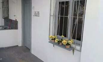 Imagem: Casa para aluguel com 2 quartos no centro