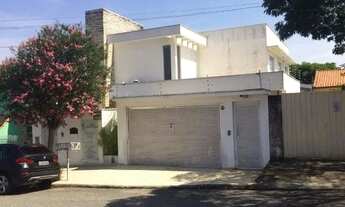 Imagem: CASA COM 6 DORMITÓRIOS À VENDA, 275 M²