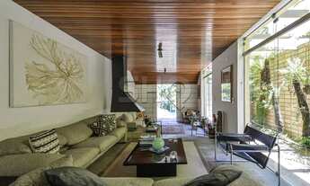 Imagem 5: Casa toda isolada em um terreno com 402,00 m² (12,00 x 33,50m²). 3 quartos sendo 1 suíte e