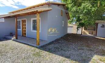 Imagem: Linda casa pronta com 2 quartos e Área