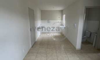 Imagem 3: Apartamento com 2 quartos para alugar por R$ 750.00, 43.31 m2 - SEMIRAMIS BARROS BRAGA - L