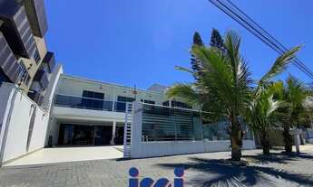 Imagem: Sobrado frente ao mar em Gaivotas