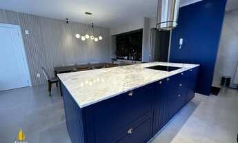 Imagem 6: Apartamento mobiliado e decorado em andar alto localizado a apenas 400 metros do mar em Ba