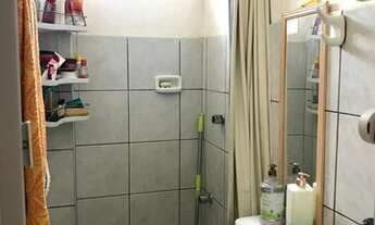 Imagem 7: VENDO: APTO ESPAÇOSO - 02 QUARTOS - ONIBUS NA PORTA - PASSARÉ