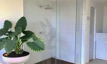 Imagem: Apartamento mobiliado, quarto e sala, varanda