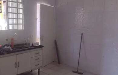 Imagem 5: Casa com DORMITORIOS no bairro no Vera Cruz - Mongaguá - SP