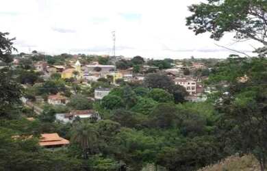 Imagem 4: Casa de 2 pavimentos em lote de 400m², de frente para uma área verde, Jaboticatubas