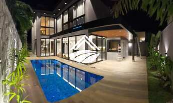 Imagem 1: Sobrado em Condomínio para Venda em Palmas, Plano Diretor Sul, 3 dormitórios, 3 suítes, 5