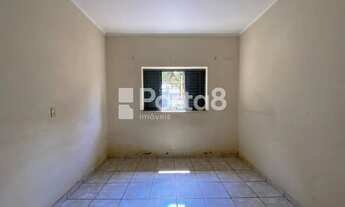 Imagem 5: Terreno de 264m² no Jardim Santa Catarina - Casa Funcional em Área Privilegiada Próxima à