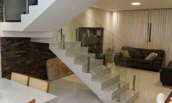 Imagem 2: Casa em condomínio à venda com 3 suítes