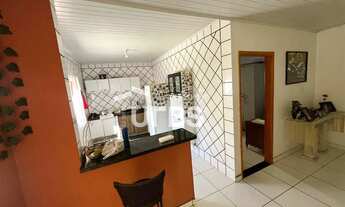 Imagem 5: Casa Residencial com Sala Comercial na avenida T-14 - Excelente localização