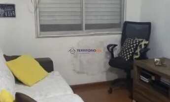 Imagem 2: Apartamento em Porto Alegre, no bairro Cristal, com 1 dormitório(s), e 1 banheiros, à vend