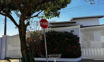 Imagem 2: Casa à venda em Campinas, Vila Proost de Souza, com 3 quartos, com 304 m²