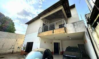 Imagem 2: Vende-se Sobrado no Setor Santa Rita, 4 quartos