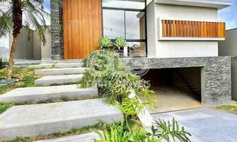 Imagem: Casa Térrea com subsolo Moderna e Contemporânea