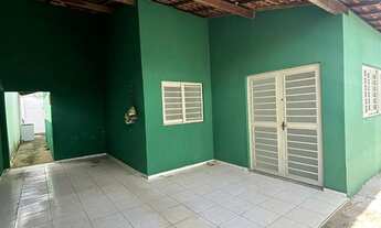 Imagem 2: Casa de três quartos na Zona Leste com amplo espaço