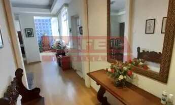 Imagem 2: Apartamento excelente com 3 quartos andar alto, com vista parcial do Baia de Guanabara