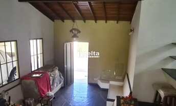 Imagem 3: Casa disponível para venda no bairro Cidade Jardim em Uberlândia-MG