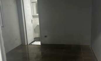 Imagem 4: Alugo casa com sala, cozinha, quarto, 2 banheiro, corredor, lavanderia área de serviço