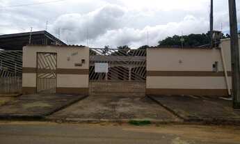 Imagem: Aluga se uma casa 3/4 com Area de festa